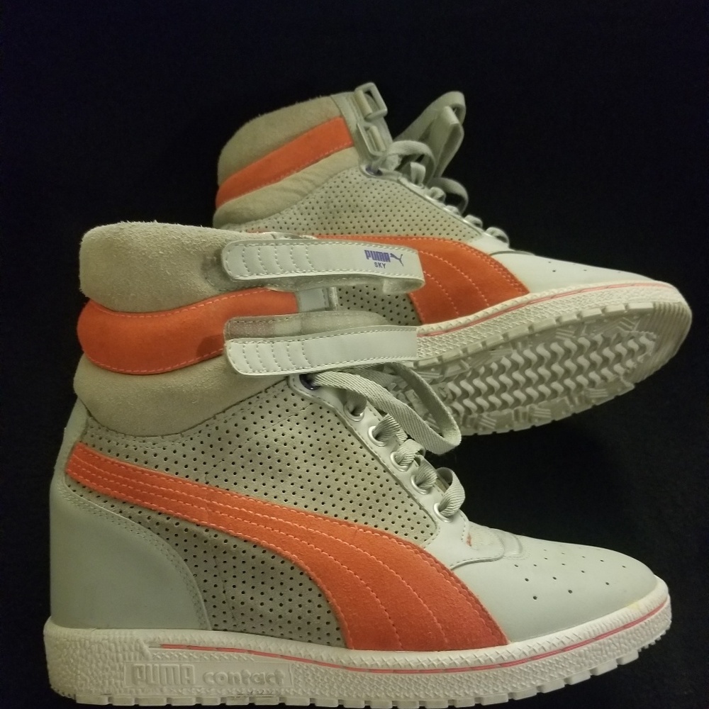 Shoes - Picture 3 of 8